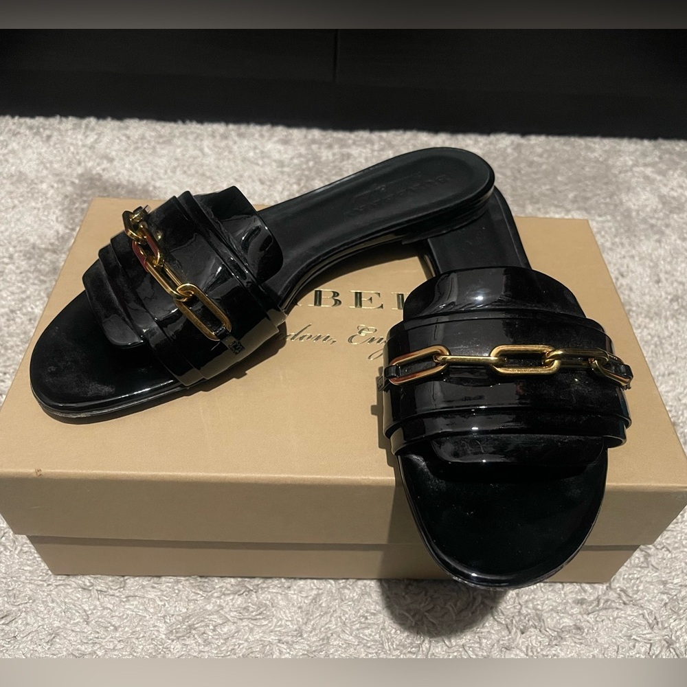 Burberry Women’s Slides 40 Coleford
